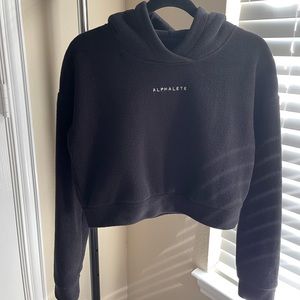 Alphalete King Crop Hoodie in Black